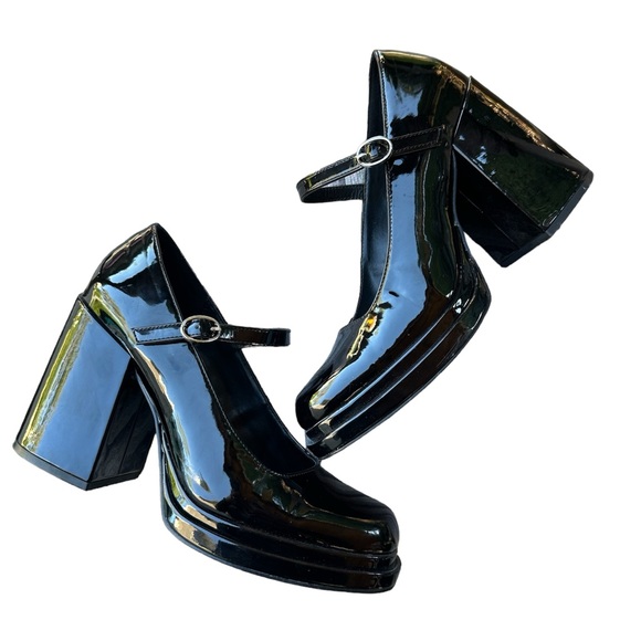 Steve Madden Shoes - Steve Madden pumps size 9